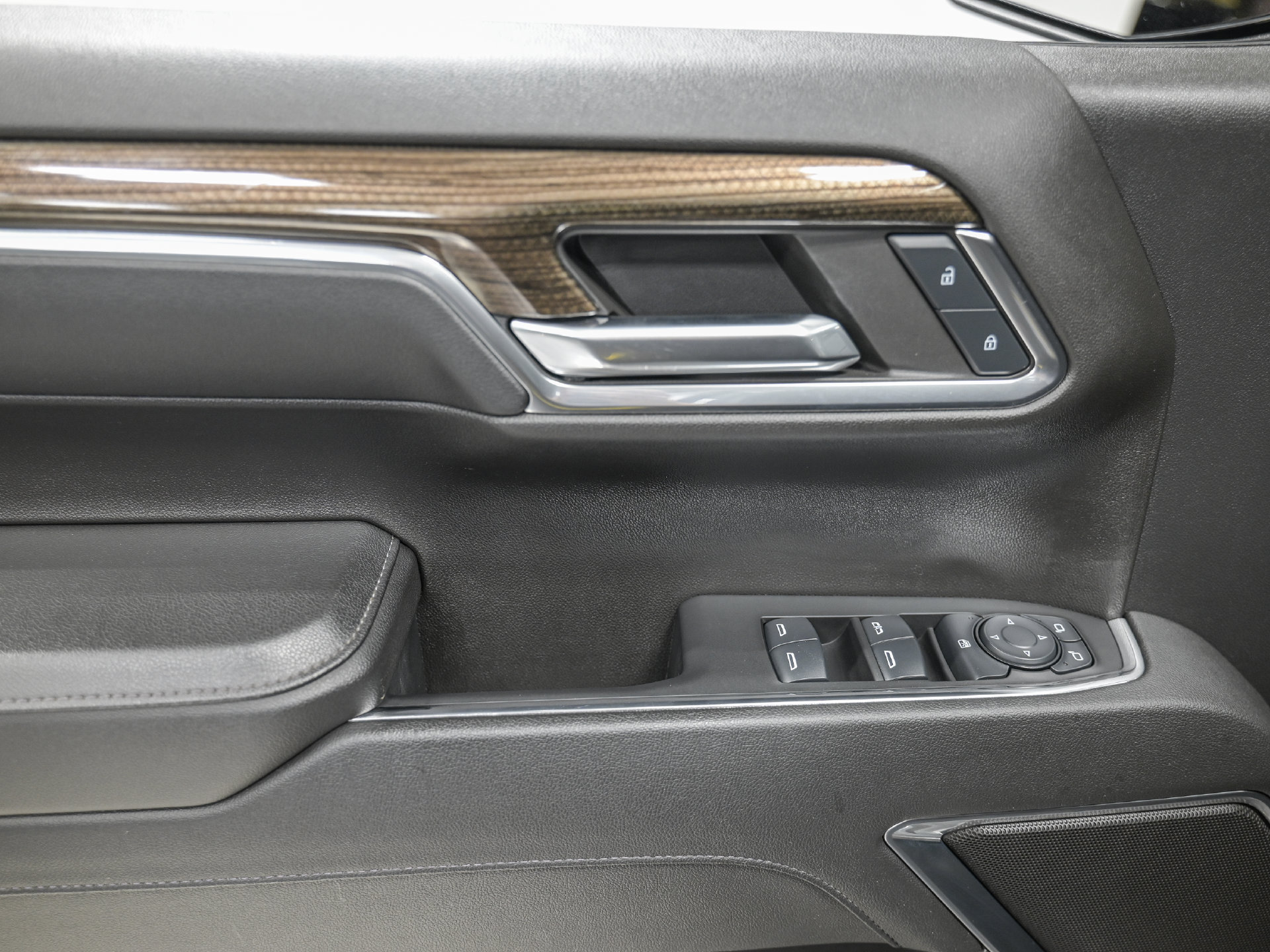 Used 2024 Chevrolet Silverado 1500 RST AWD/4WD image 13