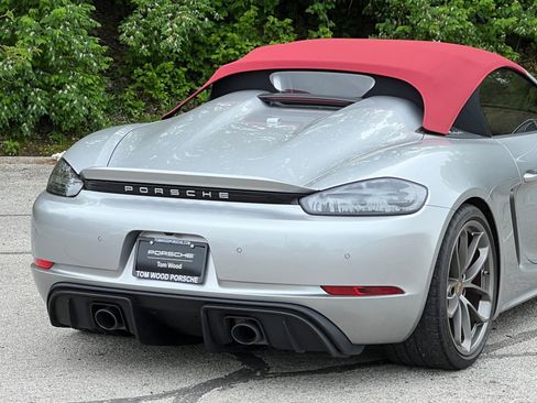 Certified 2021 Porsche 718 Boxster Spyder RWD image 11