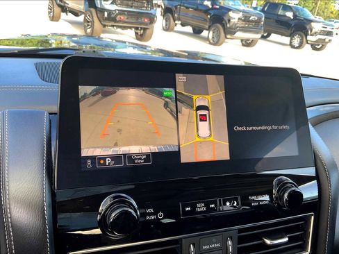 Used 2022 INFINITI QX80 Luxe image 28