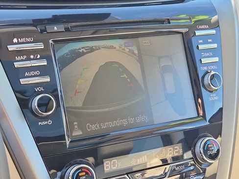 Used 2024 Nissan Murano SL image 17