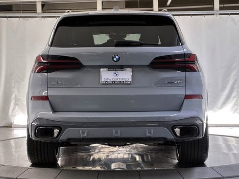 Certified 2024 BMW X5 sDrive40i w/ M Sport Package RWD image 9