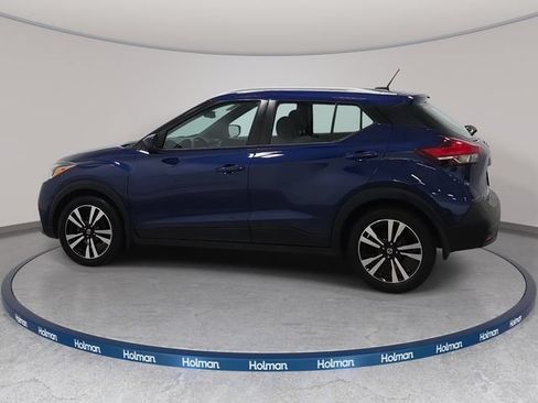 Used 2018 Nissan Kicks SV FWD image 9