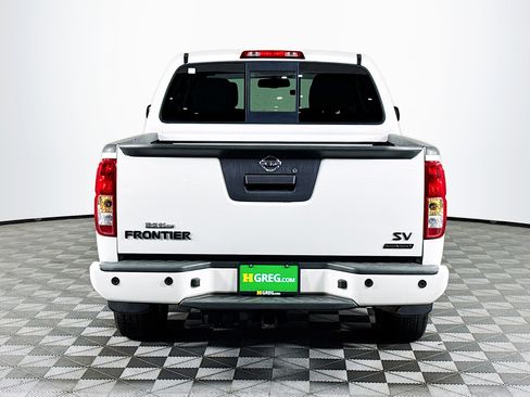 Used 2018 Nissan Frontier SV w/ Value Truck Package image 8