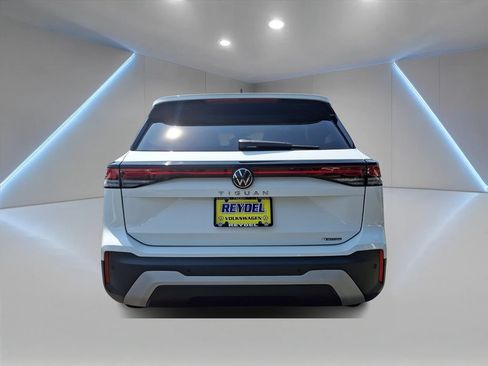 Certified 2026 Volkswagen Tiguan S AWD/4WD image 5