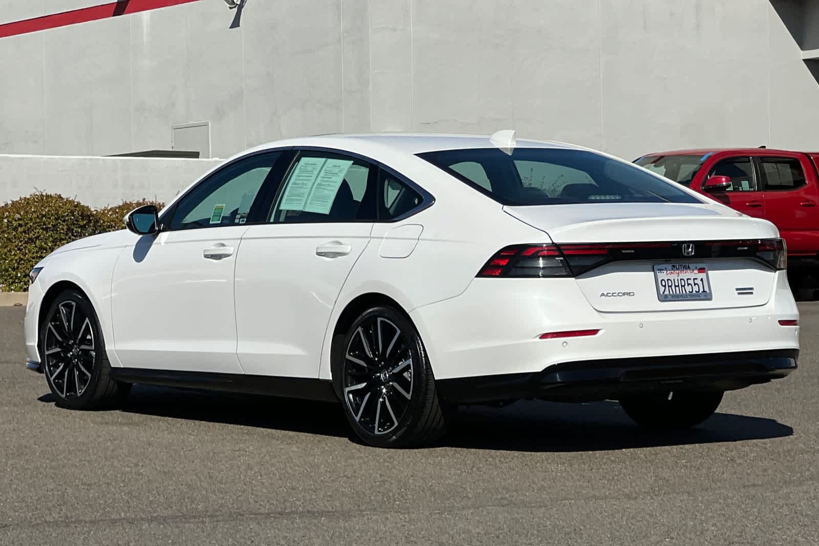 Used 2025 Honda Accord Touring image 7
