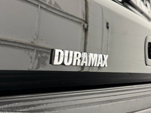 Used 2026 Chevrolet Suburban RST w/ Comfort Package AWD/4WD image 9