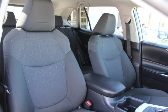 Certified 2025 Toyota RAV4 XLE AWD/4WD image 22