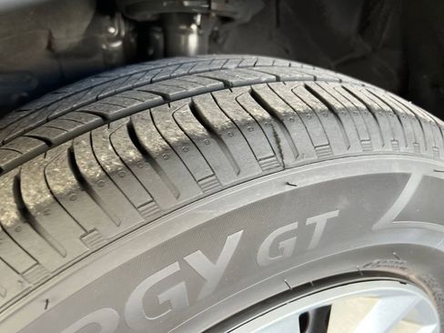 Used 2023 Honda CR-V LX image 31