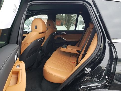 New 2026 BMW X5 xDrive40i w/ Premium Package AWD/4WD image 7