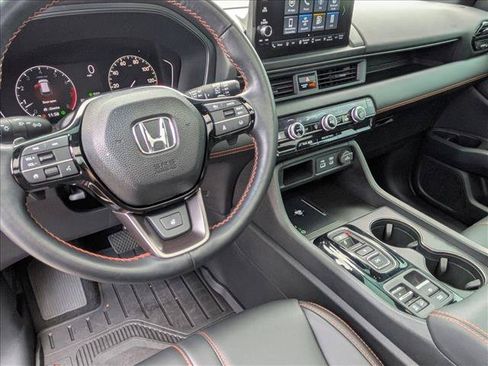Certified 2024 Honda Pilot TrailSport image 11