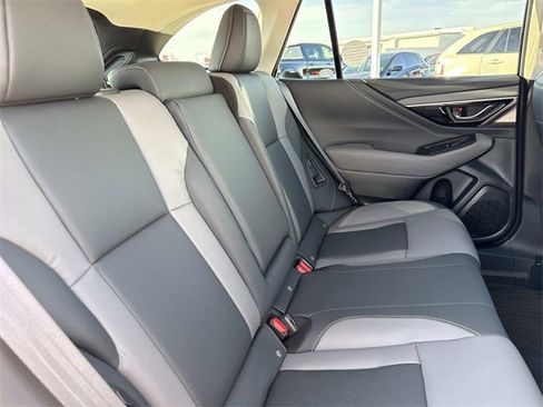 Used 2025 Subaru Outback Onyx Edition image 21