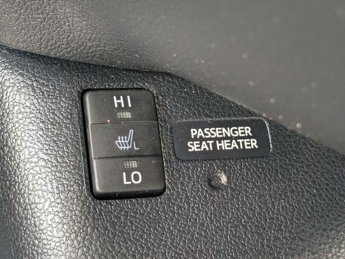 Used 2017 Toyota Prius Prime Premium w/ Carpet Mat Package FWD image 19