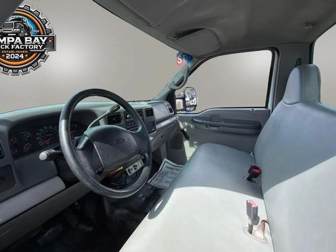Used 2000 Ford F550 2WD Regular Cab Super Duty image 24