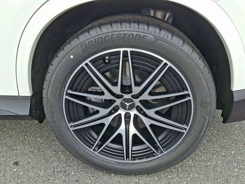 New 2026 Mercedes-Benz GLC 43 AMG 4MATIC image 5