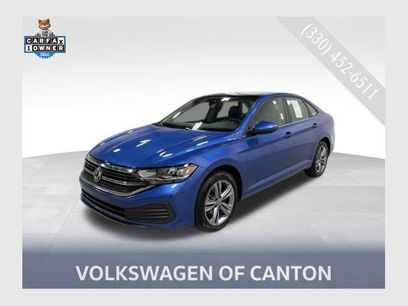 Certified 2023 Volkswagen Jetta SE w/ Panoramic Sunroof Package