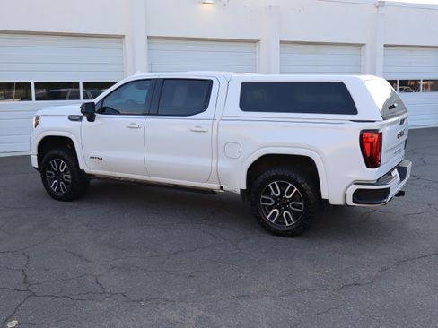 Used 2022 GMC Sierra 1500 AT4 w/ AT4 Premium Package AWD/4WD image 8