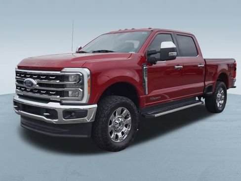 Used 2023 Ford F250 Lariat w/ Chrome Package image 3