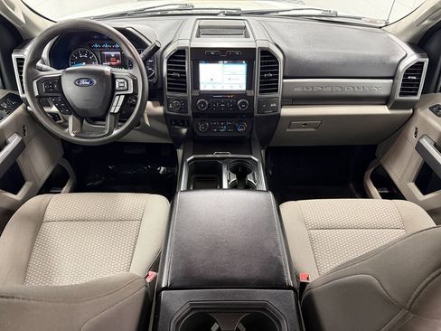 Used 2019 Ford F250 XLT w/ XLT Value Package image 11