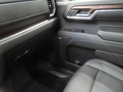 Used 2024 Chevrolet Silverado 1500 RST w/ Convenience Package II image 18