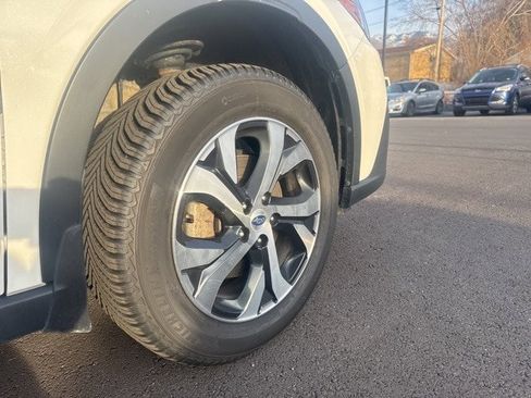 Used 2021 Subaru Outback Touring XT image 10