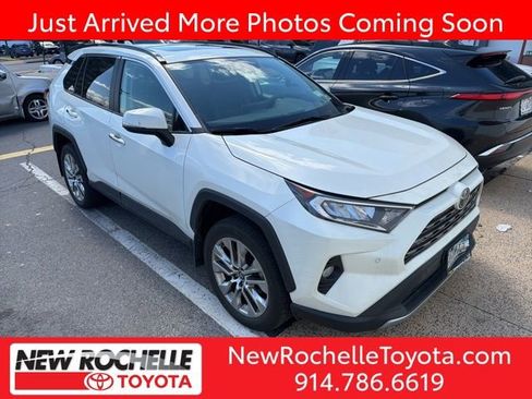 Used 2021 Toyota RAV4 Limited w/ Limited Grade Weather Package AWD/4WD image 1