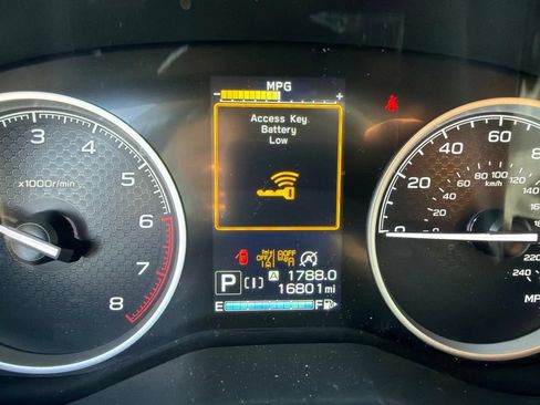 Used 2023 Subaru Forester Limited AWD/4WD image 3