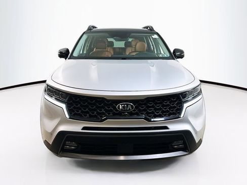 Used 2021 Kia Sorento SX Prestige image 2