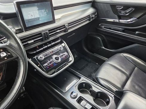 Used 2022 Lincoln Corsair AWD w/ Premium Package image 33