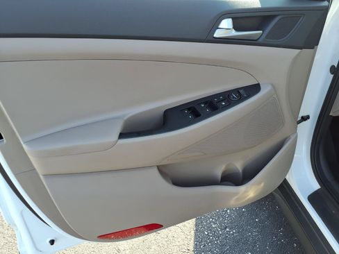Used 2020 Hyundai Tucson Value w/ Cargo Package FWD image 15