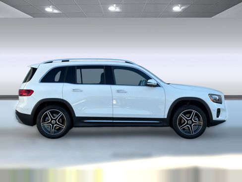 New 2026 Mercedes-Benz GLB 250 4MATIC image 7