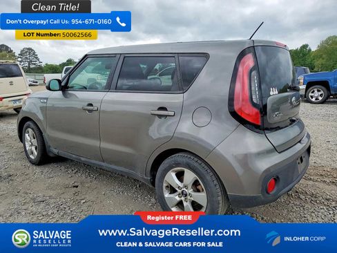 Used 2017 Kia Soul w/ Convenience Package image 3