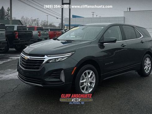 Used 2023 Chevrolet Equinox LT image 1