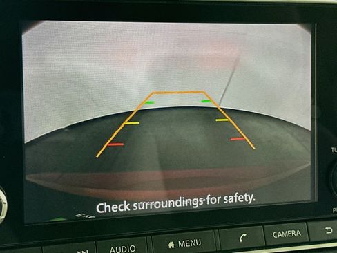 Used 2025 Nissan Rogue SV FWD image 22