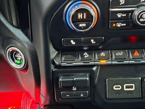 Used 2019 Chevrolet Silverado 1500 RST w/ All-Star Edition image 18