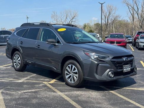 Used 2023 Subaru Outback image 2