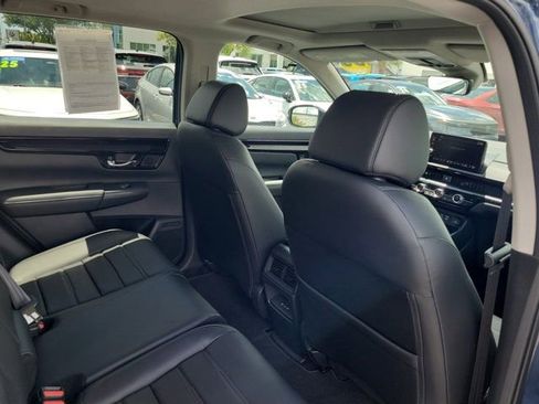 Used 2025 Honda CR-V EX-L image 9