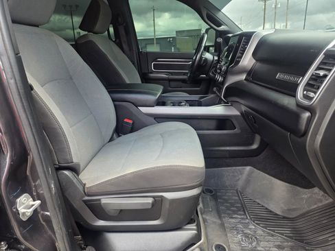 Used 2024 RAM 3500 Big Horn w/ Heated Seats & Wheel Group AWD/4WD image 17