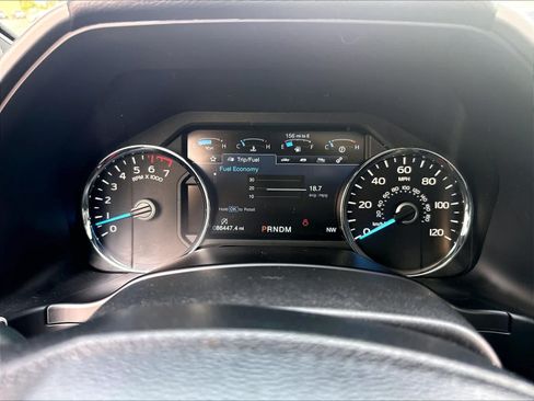 Used 2018 Ford F150 Platinum w/ Equipment Group 701A Luxury AWD/4WD image 15
