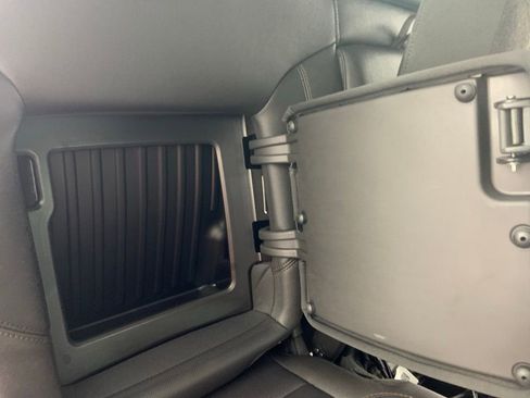 Used 2024 GMC Sierra 2500 AT4 w/ AT4 Preferred Package image 23