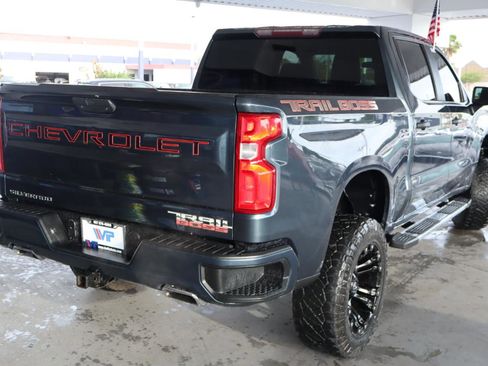 Used 2019 Chevrolet Silverado 1500 Custom Trail Boss w/ Custom Convenience Package image 5