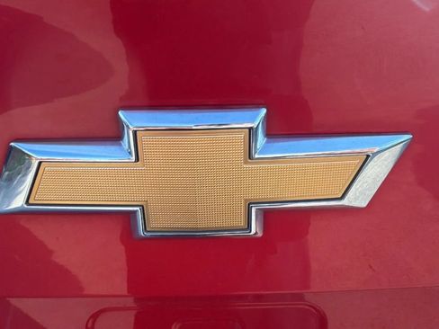 Used 2017 Chevrolet Cruze LT FWD image 18