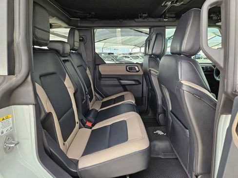 Used 2024 Ford Bronco Wildtrak image 25