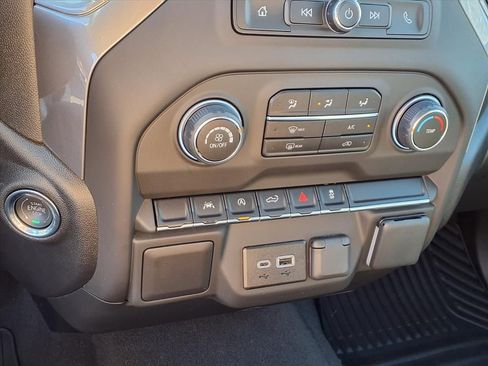 Used 2026 Chevrolet Silverado 1500 Custom image 7