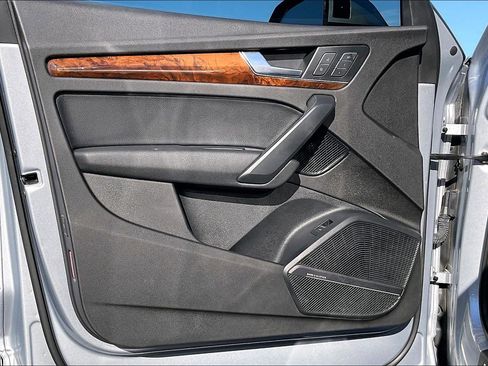 Used 2018 Audi Q5 2.0T Premium Plus w/ Premium Plus Package image 20