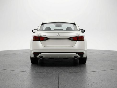 Used 2025 Nissan Altima 2.5 SV image 7