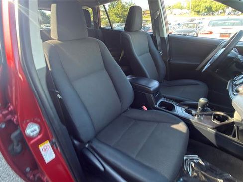 Used 2016 Toyota RAV4 LE FWD image 16
