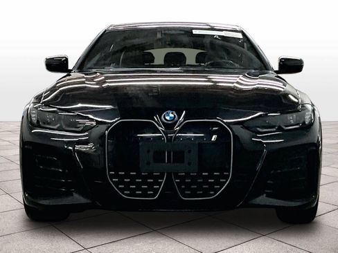 Used 2023 BMW i4 eDrive40 w/ M Sport Package image 3