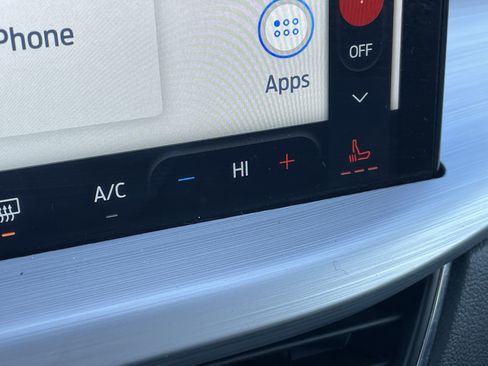 Used 2024 Ford Escape Platinum image 37