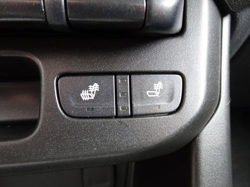 Certified 2022 Chevrolet Colorado LT w/ Luxury Package image 28