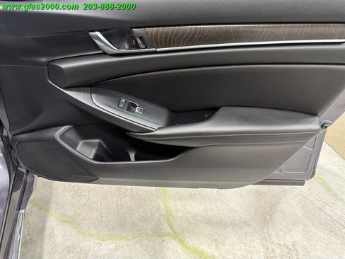 Used 2020 Honda Accord EX image 26